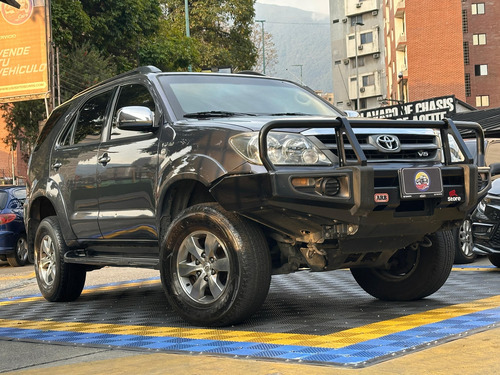 Toyota Fortuner Sr5