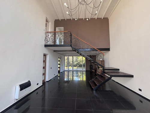 Casa En Los Polvorines