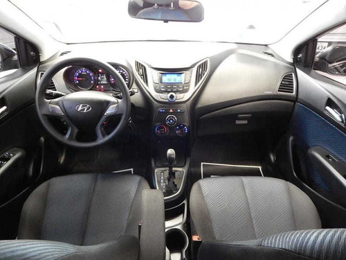 Imagem 8 de 15 de Hyundai Hb20 Comfort Plus 2015