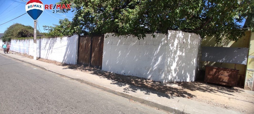 Imagen 1 de 17 de Re/max 2mil Vende Casa En La Vía Principal De Pedregales-juan Griego