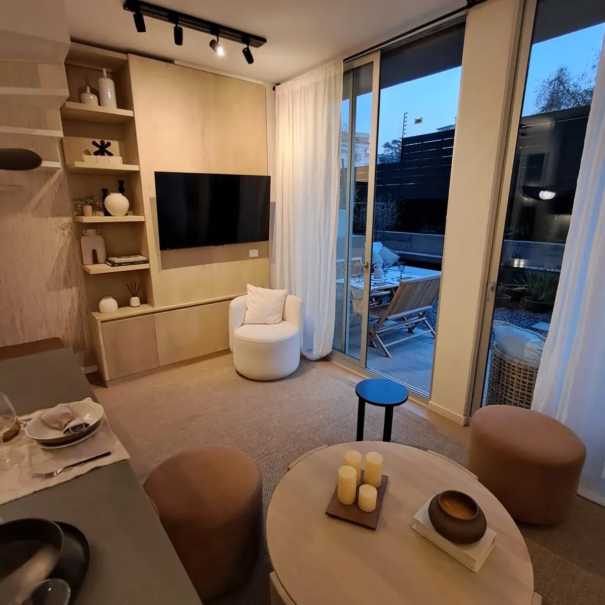 Imagen 3 de 17 de Departamento Dúplex Providencia Con Patio Estac Y Bodega