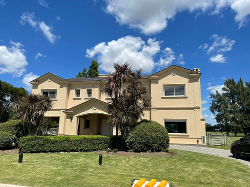 En Venta San Eliseo Con Vistas Al Golf Y Al Lago, Tu Nueva Casa Te Espera!!!