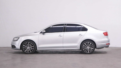 Imagen 7 de 15 de Volkswagen Vento 2.0 Sportline Tsi Bixenon - 347080 - C