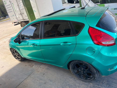 Ford Fiesta Kinetic 1.6 Design 120cv Titanium