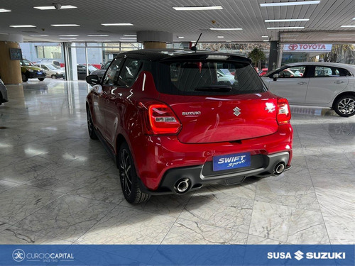 Imagen 4 de 25 de Suzuki Swift Sport 2023 Rojo/negro 0km 2023 Rojo 0km