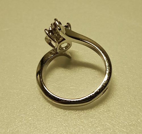 Anillo Dama Stras Pellisco Sobre Metal Rodinado Usado Rodinado 15
