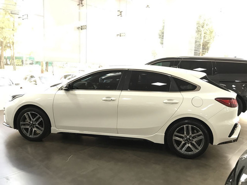 Imagen 7 de 15 de Kia Forte 2019 1.6 Gt Turbo 5p At