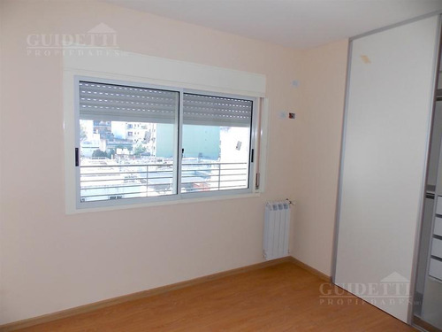 Semipiso A Estrenar 4 Ambientes 110m2 Balcon Aterrazado - Flores