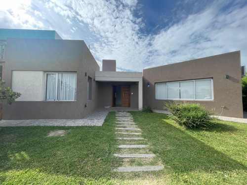 Casa En Venta Chascomus