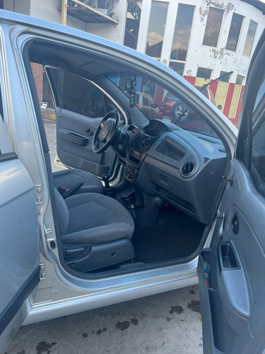 Imagen 7 de 14 de Chevrolet Spark Sincronico