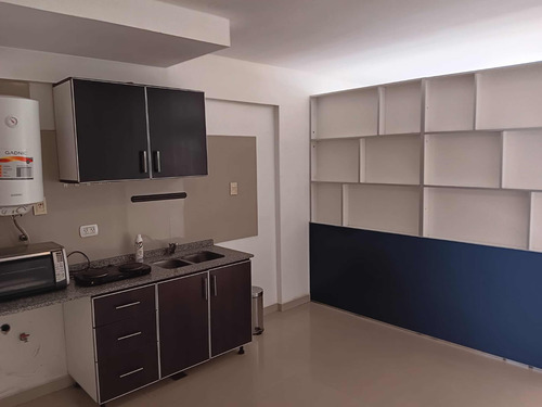 1 Amb Enorme Balcon Lujo Aire Ac Porcelanato Split F/c Bño Comp Es Ap Profesional