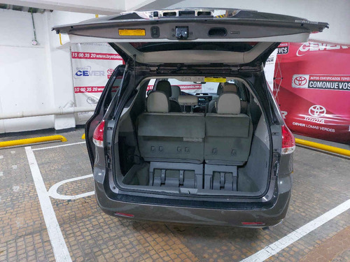 Imagen 4 de 15 de Toyota Sienna 2014 5p Limited V6/3.5 Aut