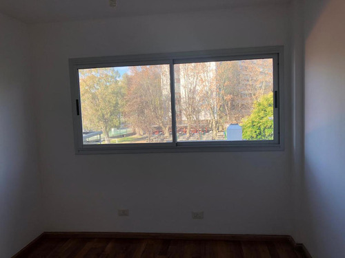 Departamento - Olivos-vias/rio