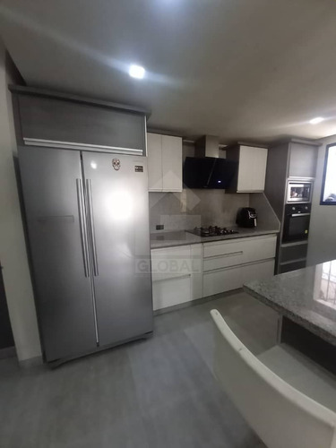 Imagen 4 de 19 de Venta De Casa A Remodelar En Urb. La Trigaleña - Valencia (glc-777)