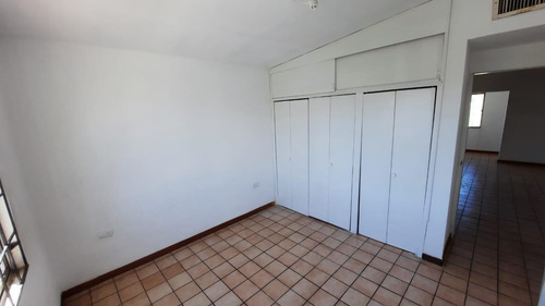 Casa Sola En Renta En Las Granjas, Chihuahua, Chihuahua