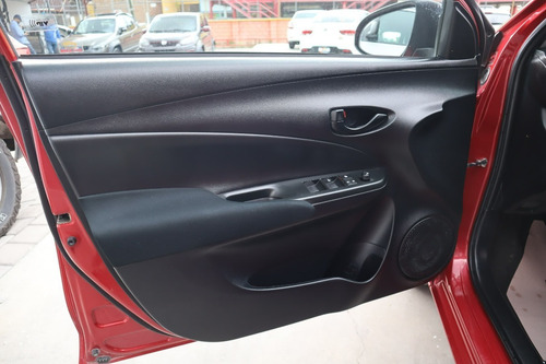 Imagen 12 de 15 de Toyota Yaris Core Tm 2020