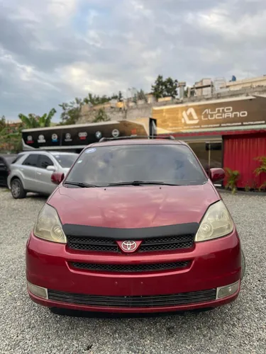 Toyota Sienna Le 2004