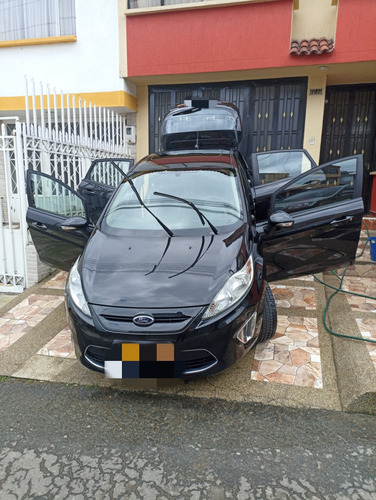 Ford Fiesta 1.6 Hatchback Mecánica