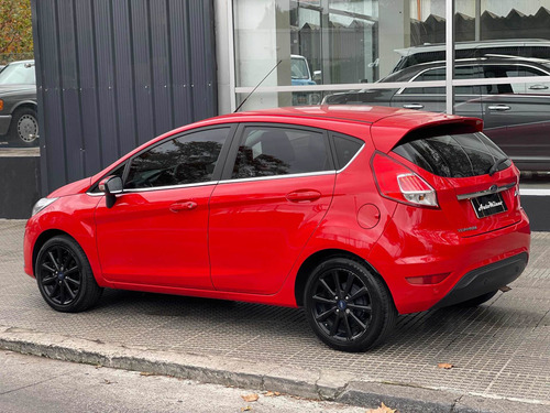 Imagen 4 de 14 de Ford Fiesta Kinetic Design 1.6 Titanium Powershift 120cv