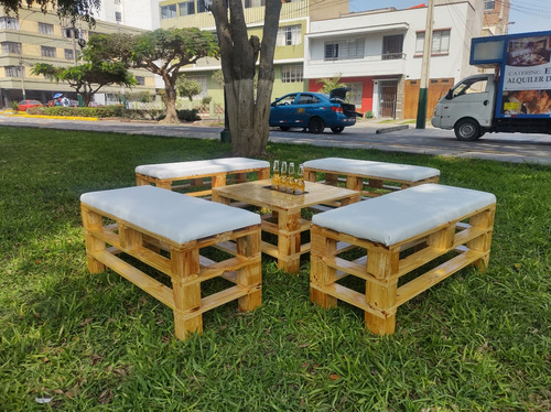 Mesa Y Sillas Alta Para Bar Capitone Wash