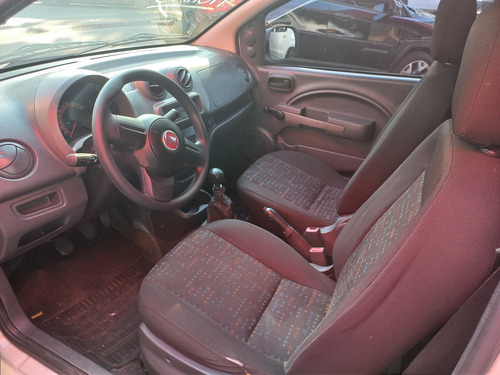 Imagem 4 de 4 de Fiat Fiorino 2014 1.4 Flex 4p