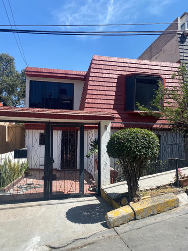 Bonita Casa En Fracc. Capistrano Atizapan De Zaragoza