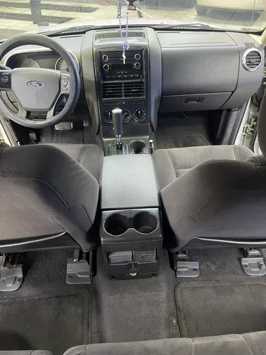 Ford Explorer Xlt 2011