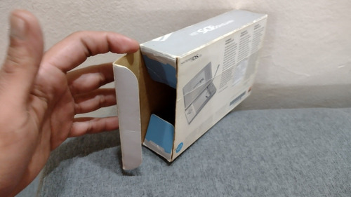 Imagen 6 de 6 de Caja Vacía De Consola Nintendo Ds Lite Gris
