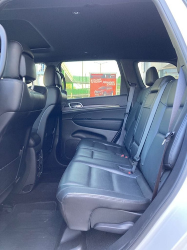 Imagen 11 de 14 de Jeep Grand Cherokee Limited Lujo V6 2021