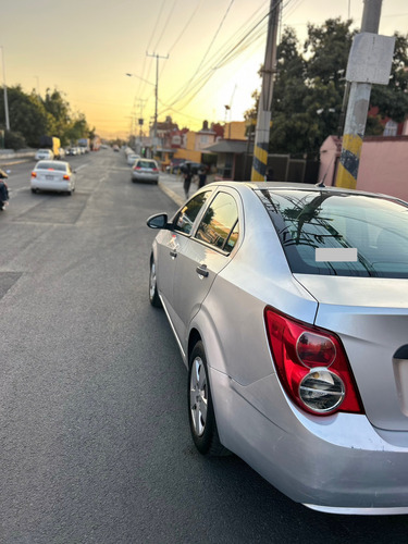 Chevrolet Sonic 1.6 Ls Mt