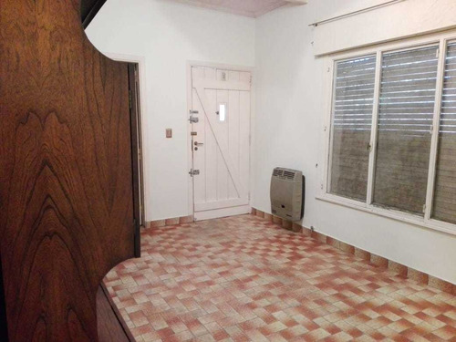Imagen 2 de 14 de Casa Ideal Para 2 Familias