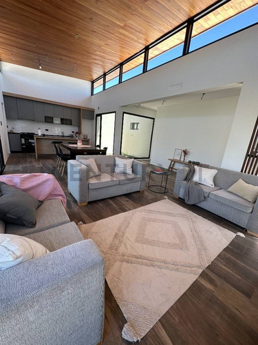 Casa En Venta En El Quimilar A Estrenar De 3 Dormitorios