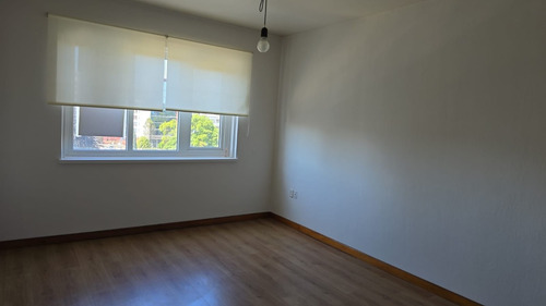 Se Arrienda Departamento