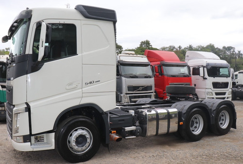 Imagem 4 de 13 de Volvo Fh 540 6x4 Ano 2016 Com 350 Mil Km