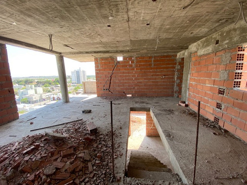 Edificio En Torre, 11 Pisos - Pellegrini 566