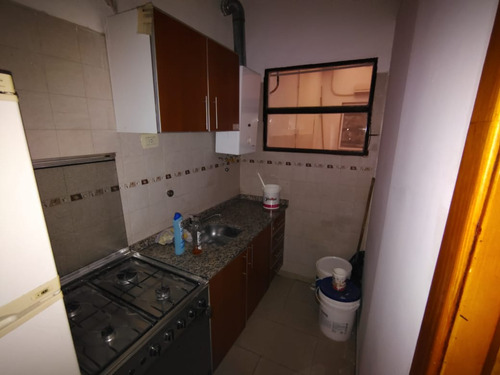 Casa En Alquiler B Centro 4 Privados, 2 Baños