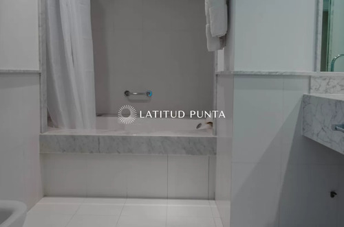 Veramansa, Apartamento De 3 Dormitorios Más Dependencia