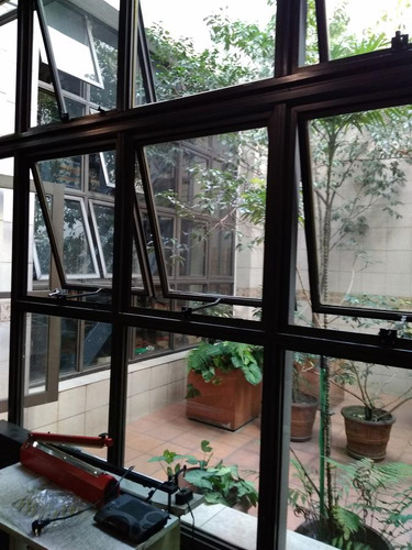 Retasado Gran Local En San Telmo 2000 M2 900 M2 De Terraza. Eeuu Y Defensa.