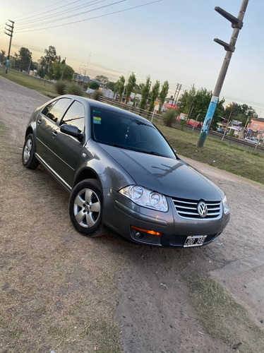 Volkswagen Bora 2.0 Trendline 115cv 2010