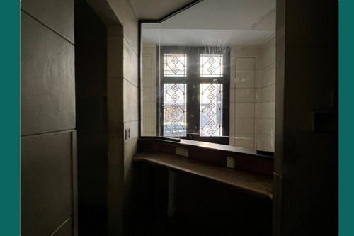 Local Comercial En Arriendo En Santiago 52,1 M2 Morandé