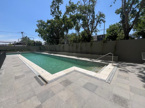 Las Brisas De Macul/ Nueva Línea 8 Del Metro