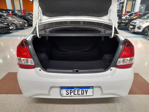Imagem 18 de 20 de Toyota Etios 1.5 Platinum Sedan 16v 2018