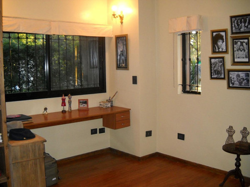 Imagen 7 de 13 de Casa - Barrio Parque Leloir