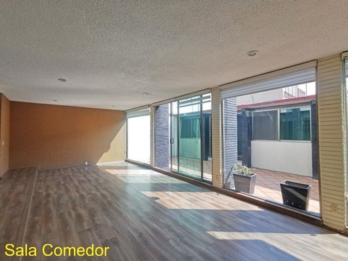 Casa Duplex 374m2c / 3r / 4.5b / 2a / Patio