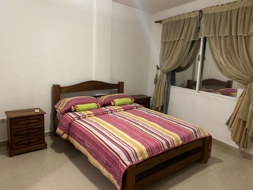Imagen 5 de 5 de Casa Bote Solo Clientes