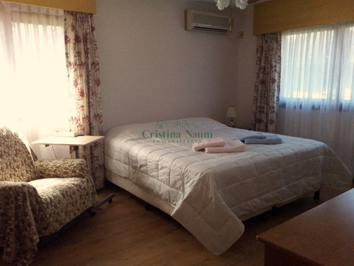 Excelente Casa En Venta En Playa Mansa, Punta Del Este- Ref: 37613