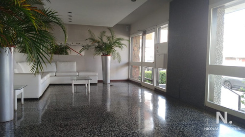 Vende Departamento De 1 Dormitorio En Peninsula Punta Del Este