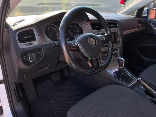 Imagen 16 de 17 de Volkswagen Golf 2015 1.4 Comfortline Tsi Dsg (( Gl Motors ))
