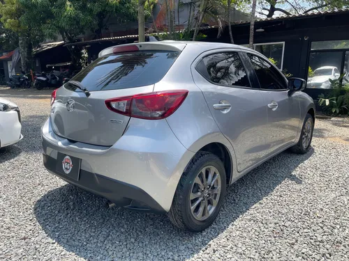 Mazda 2 Touring Mt