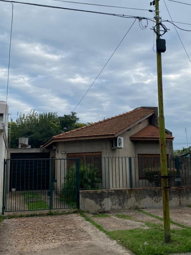 Imagen 2 de 15 de Casa En Venta